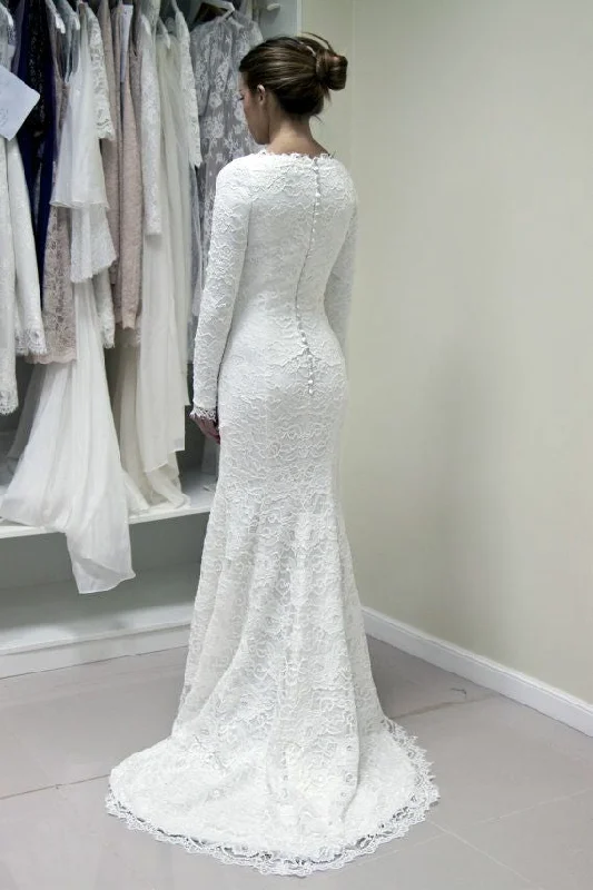 Scoop Neck Lace Winter Modest Wedding Dress Long Sleeves