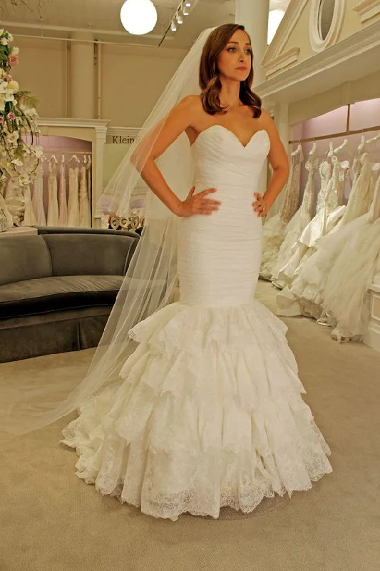 Sweetheart Mermaid Lace Wedding Dress Backless Tiered Skirt