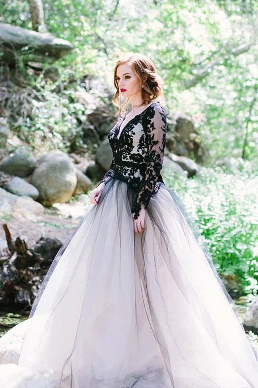 Stylish Lace Appliqued Tulle Black Wedding Gown with Sleeves